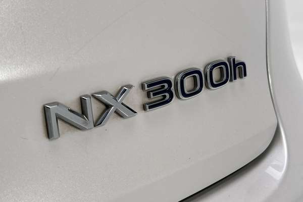 2015 Lexus NX NX300h F Sport AYZ15R thumb-21