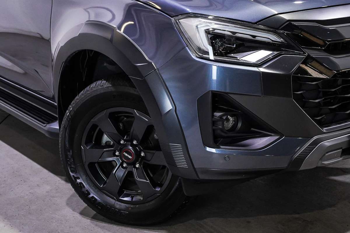 2025 Isuzu D-MAX X-TERRAIN 4X4