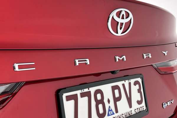 2026 Toyota Camry Ascent AXVH80R thumb-21