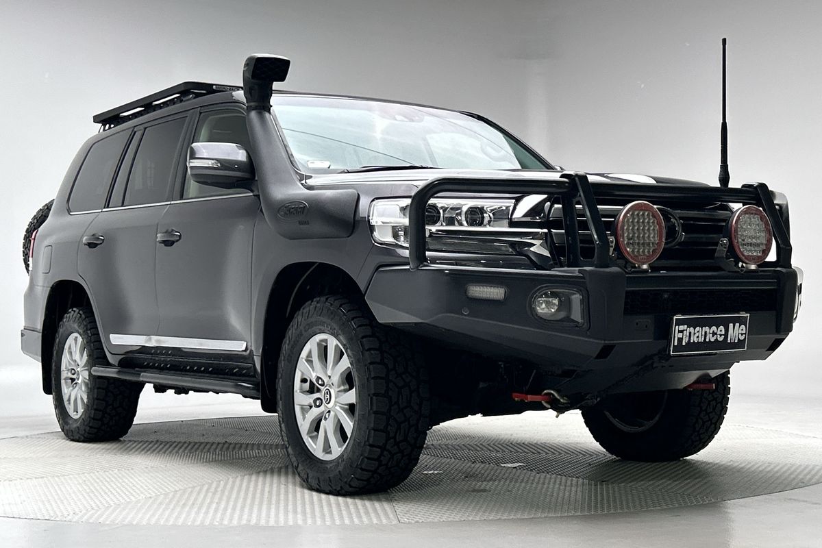 2021 Toyota Landcruiser Sahara VDJ200R