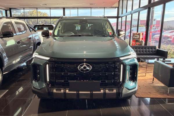 2026 LDV D90 Luxe SV9A