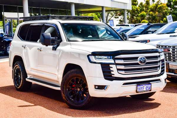 2023 Toyota Landcruiser Sahara ZX FJA300R