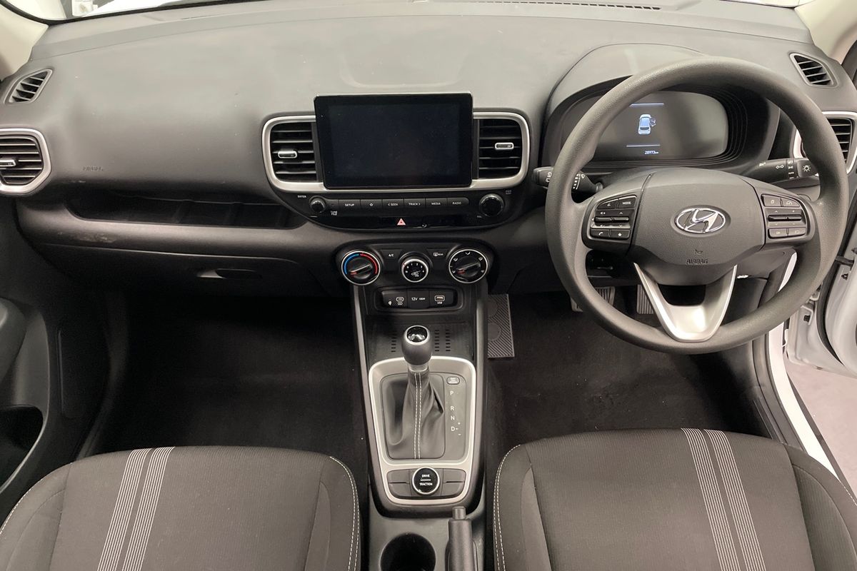 2025 Hyundai Venue Active QX.V5