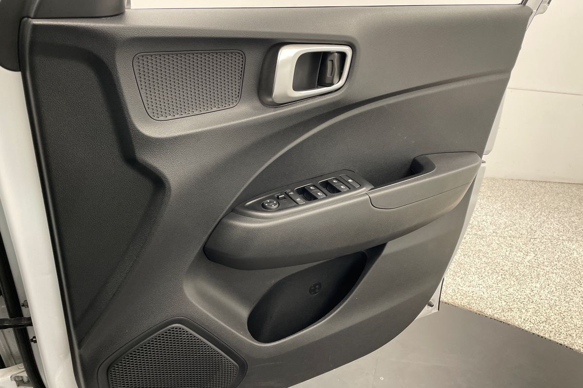 2025 Hyundai Venue Active QX.V5