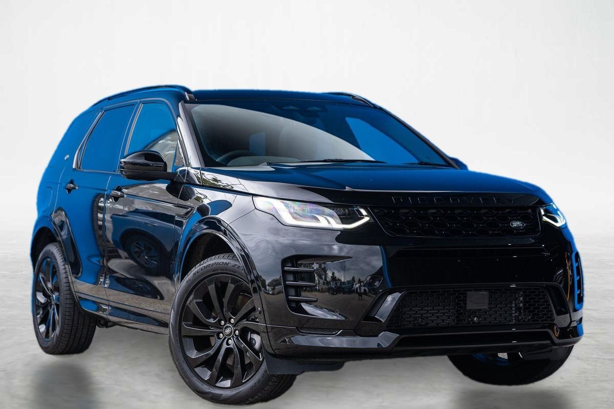 2025 Land Rover Discovery Sport P300e Dynamic SE L550