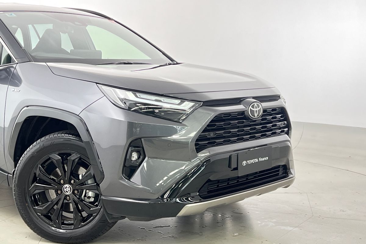 2025 Toyota RAV4 XSE AXAH52R