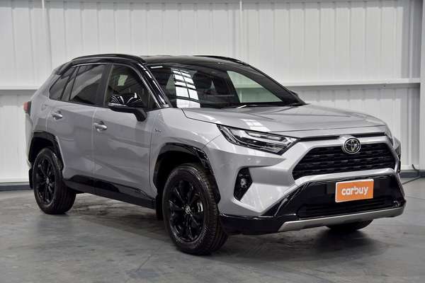 2025 Toyota RAV4 XSE AXAH52R