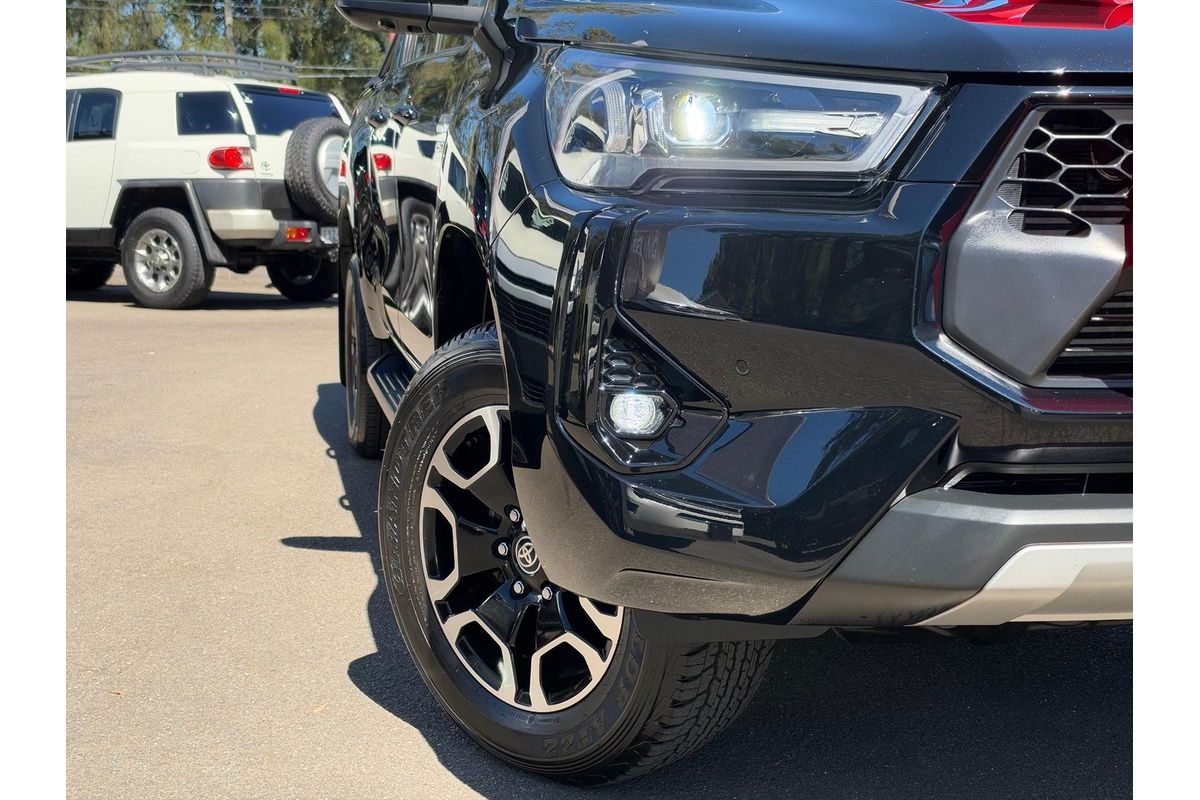 2024 Toyota Hilux SR5 48V GUN126R 4X4