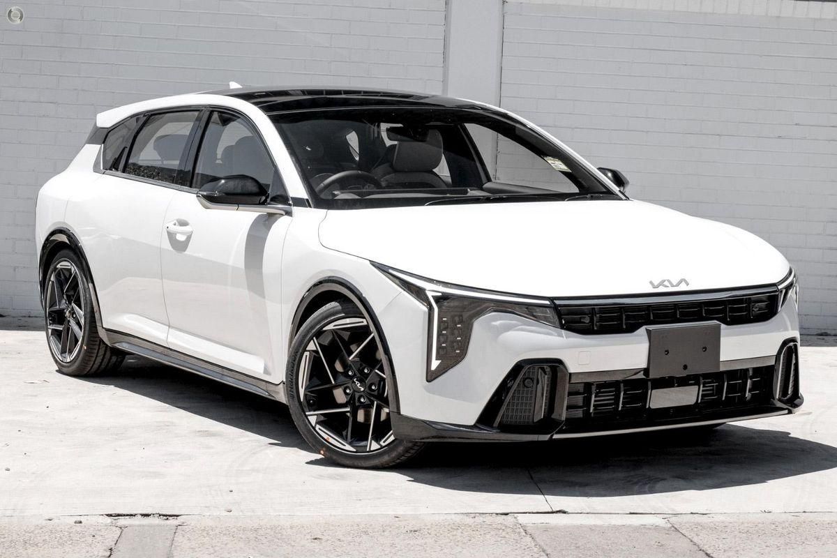 2025 Kia K4 GT-Line CL4m