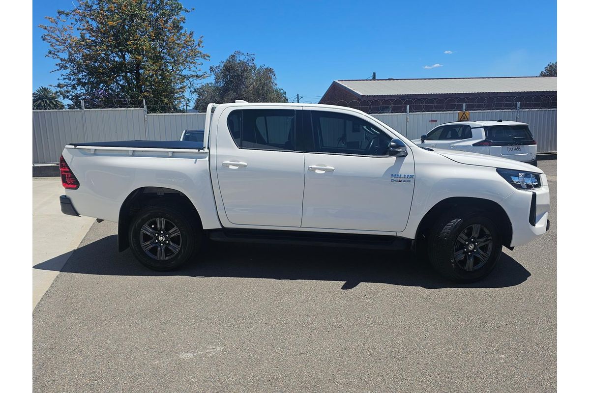 2024 Toyota Hilux SR GUN126R 4X4