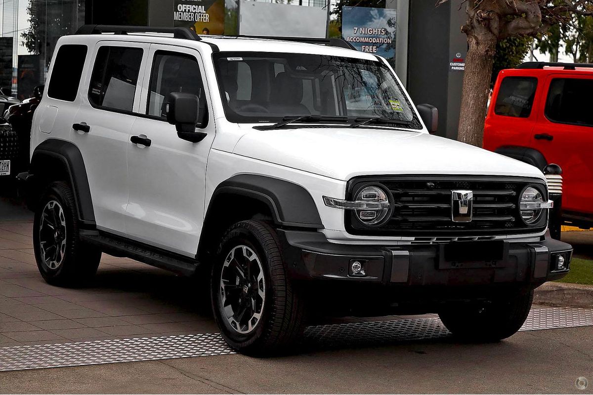 2026 GWM Tank 300 Ultra Hi4-T PHEV P01