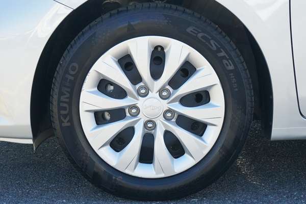 2024 Kia Cerato S BD thumb-3