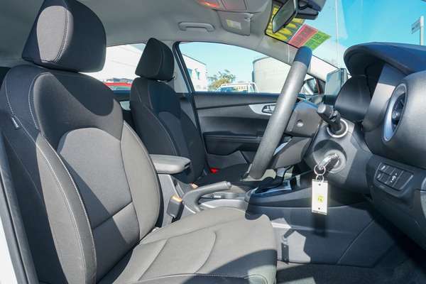 2024 Kia Cerato S BD thumb-9