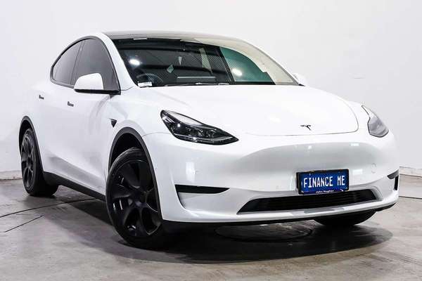 2024 Tesla Model Y Rear-Wheel Drive