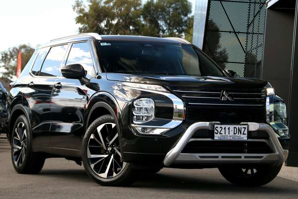 2023 Mitsubishi Outlander Exceed Tourer ZM