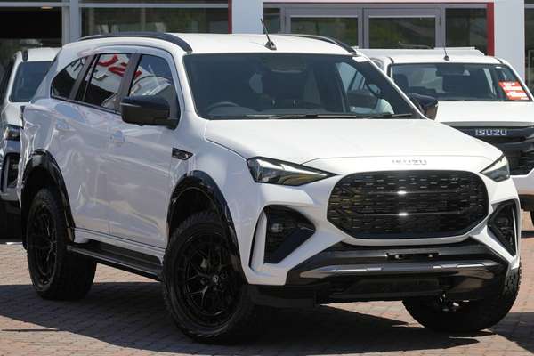 2026 Isuzu MU-X X-TERRAIN