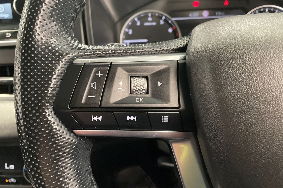 2024 Mitsubishi Outlander LS ZM