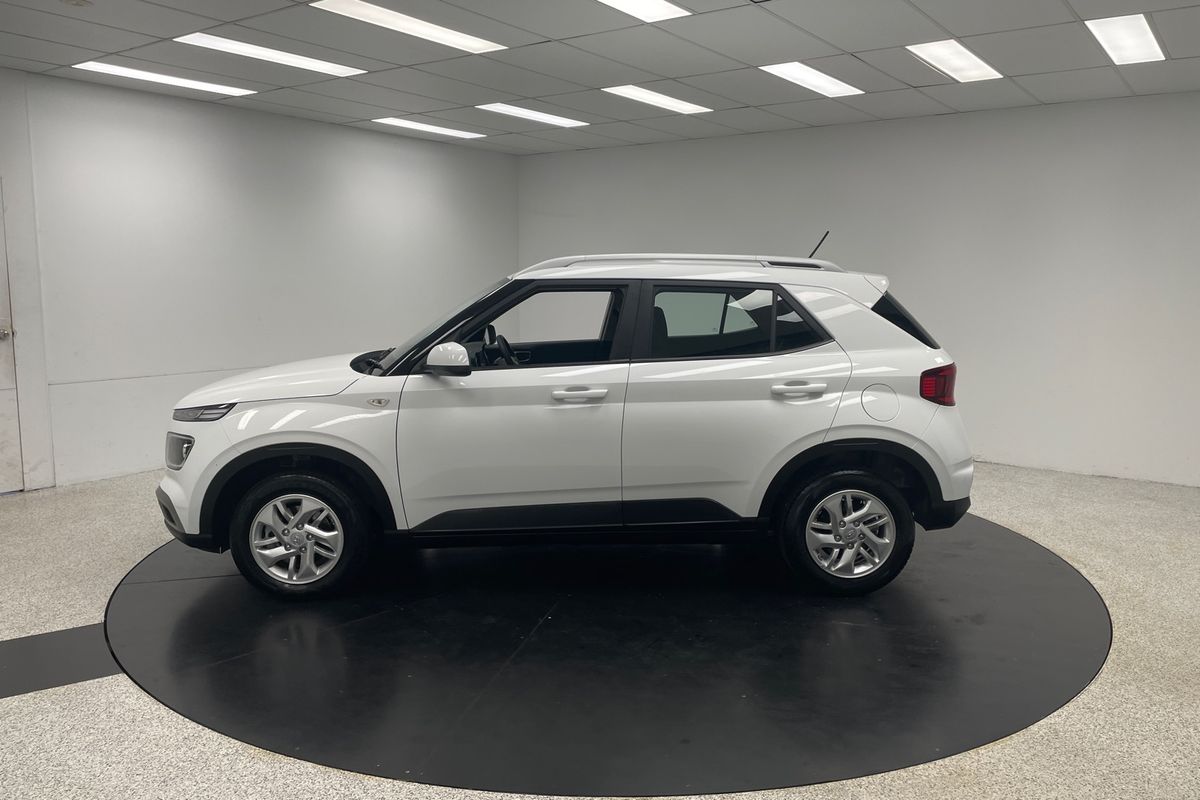 2025 Hyundai Venue Active QX.V5