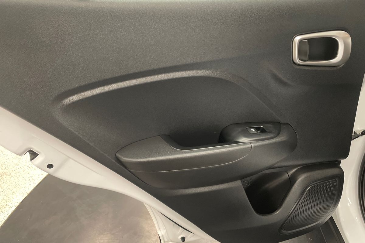 2025 Hyundai Venue Active QX.V5