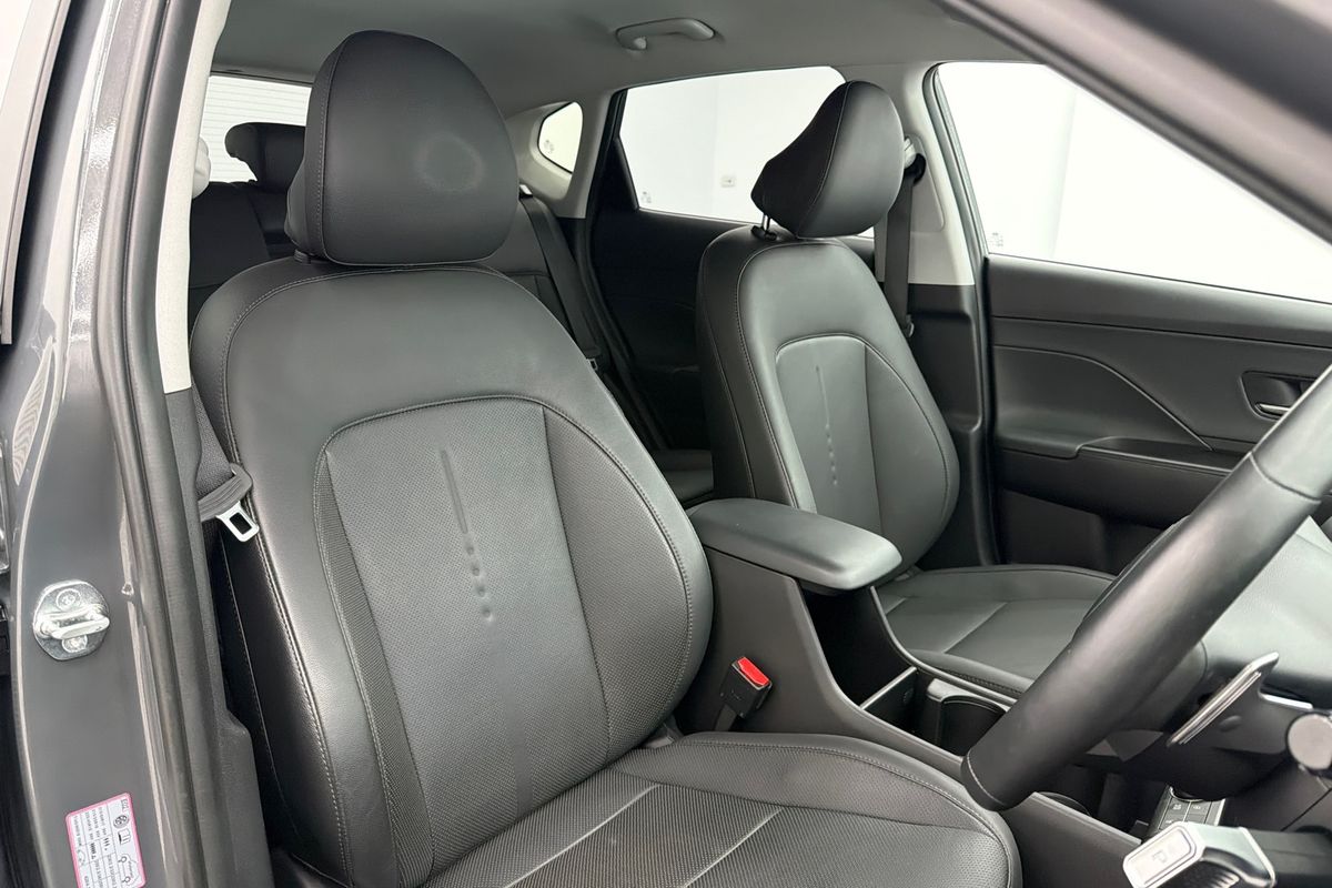 2025 Hyundai Kona Premium SX2.V2