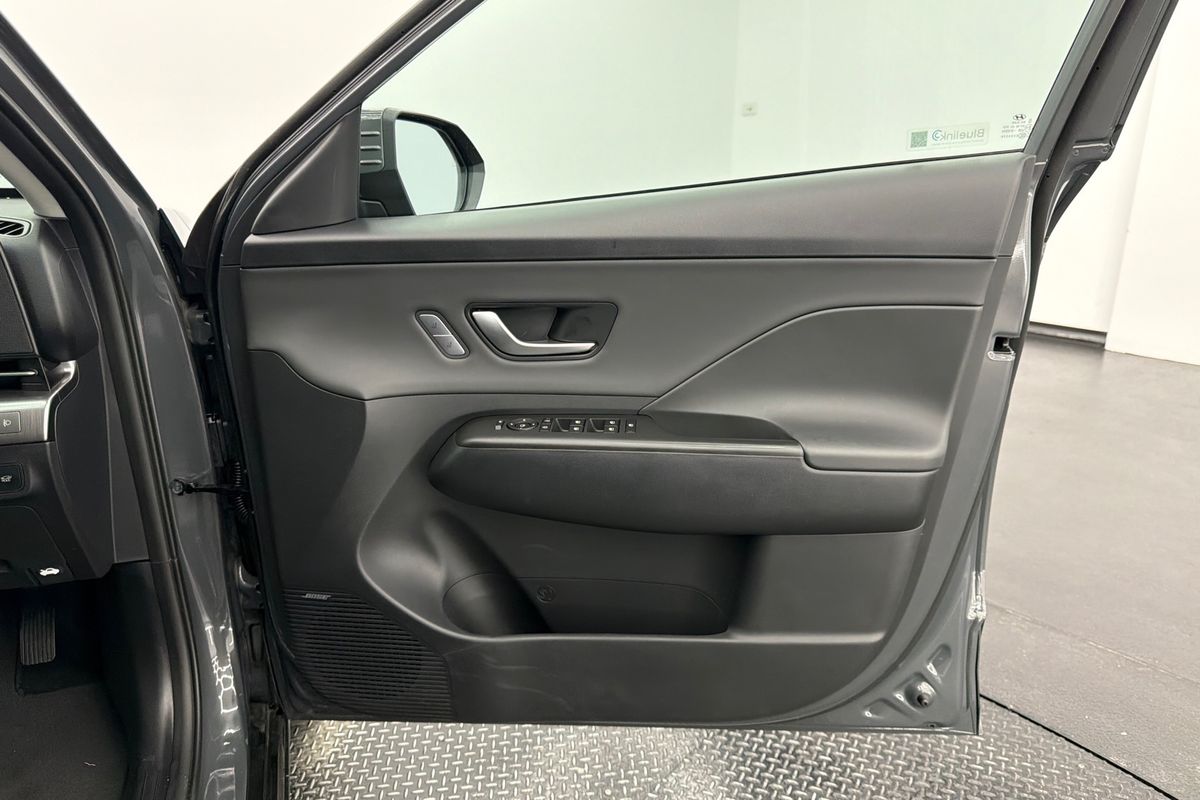 2025 Hyundai Kona Premium SX2.V2