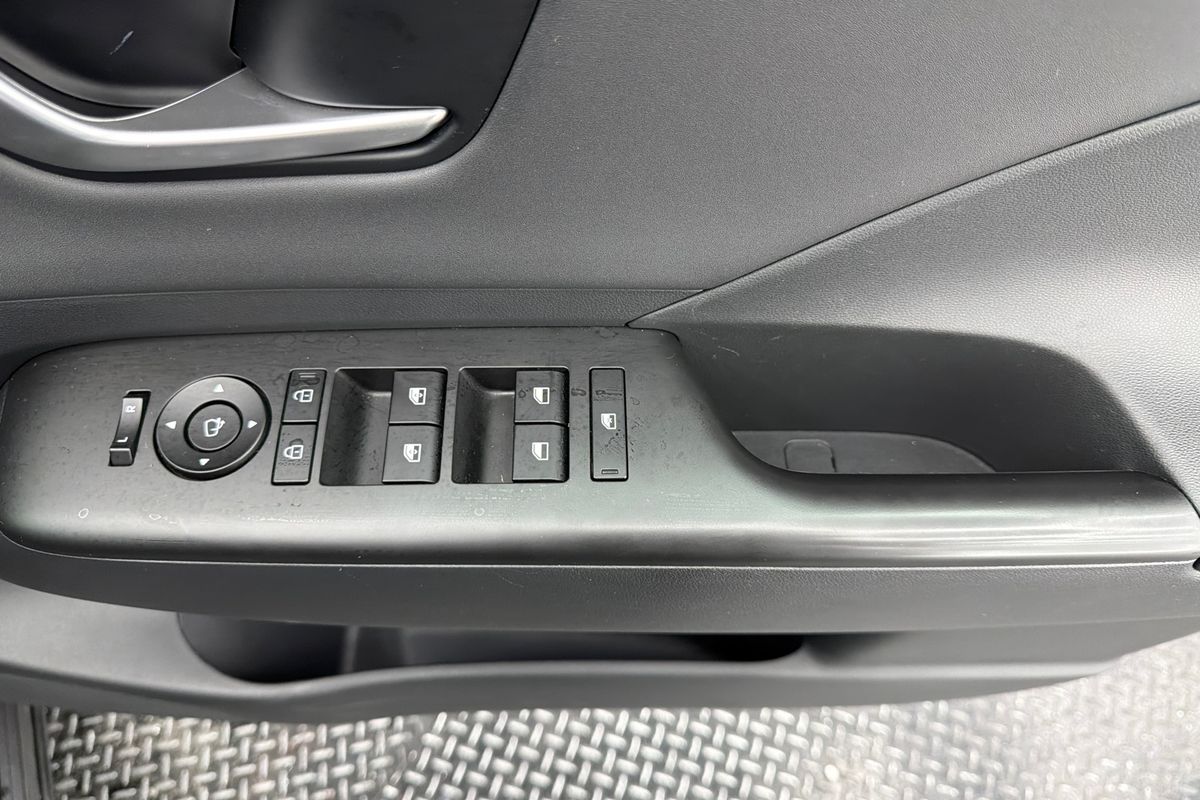 2025 Hyundai Kona Premium SX2.V2