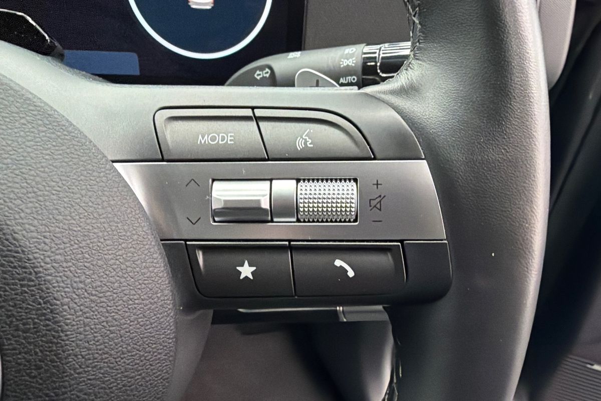 2025 Hyundai Kona Premium SX2.V2