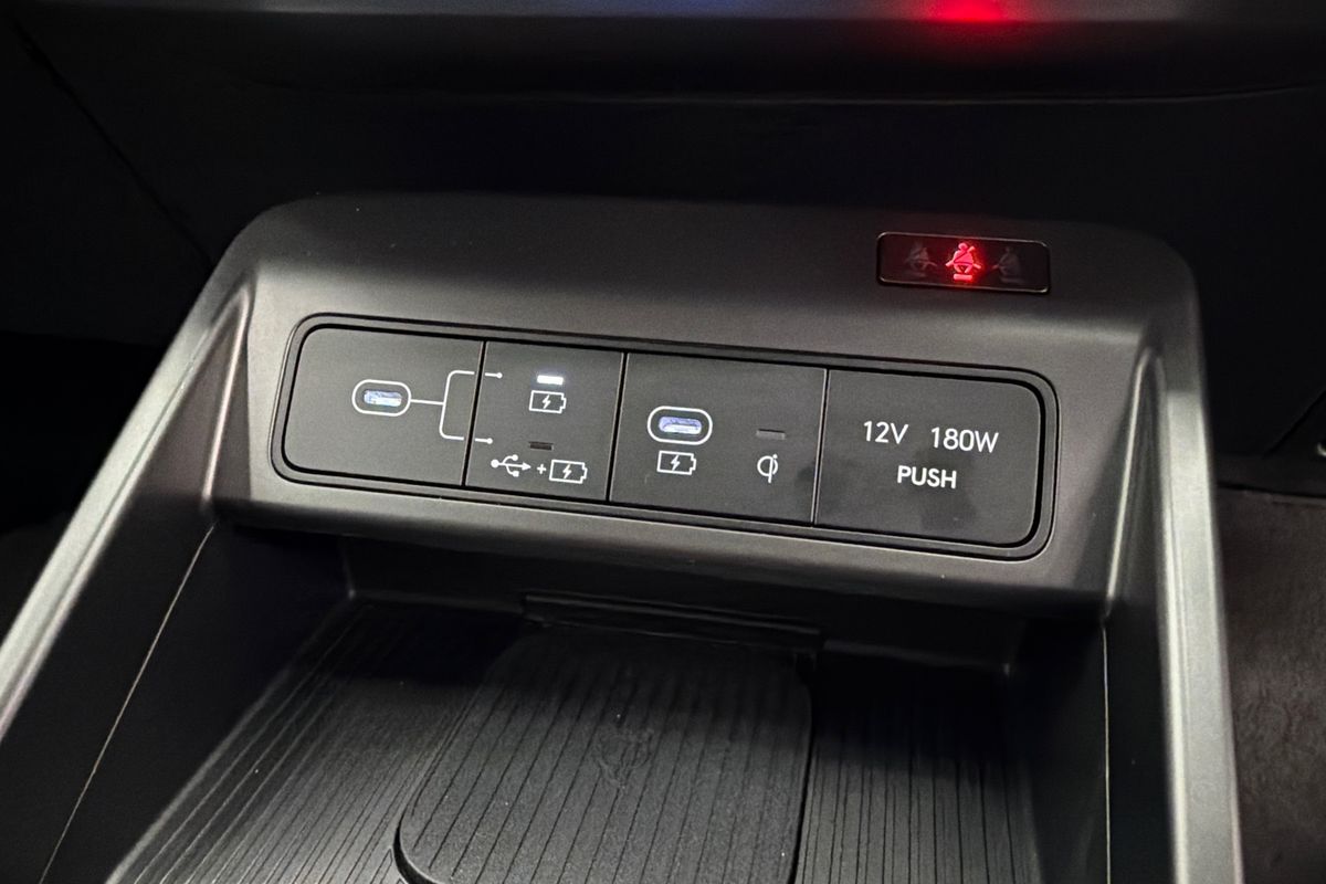 2025 Hyundai Kona Premium SX2.V2