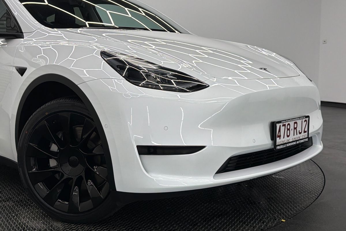 2023 Tesla Model Y Rear-Wheel Drive