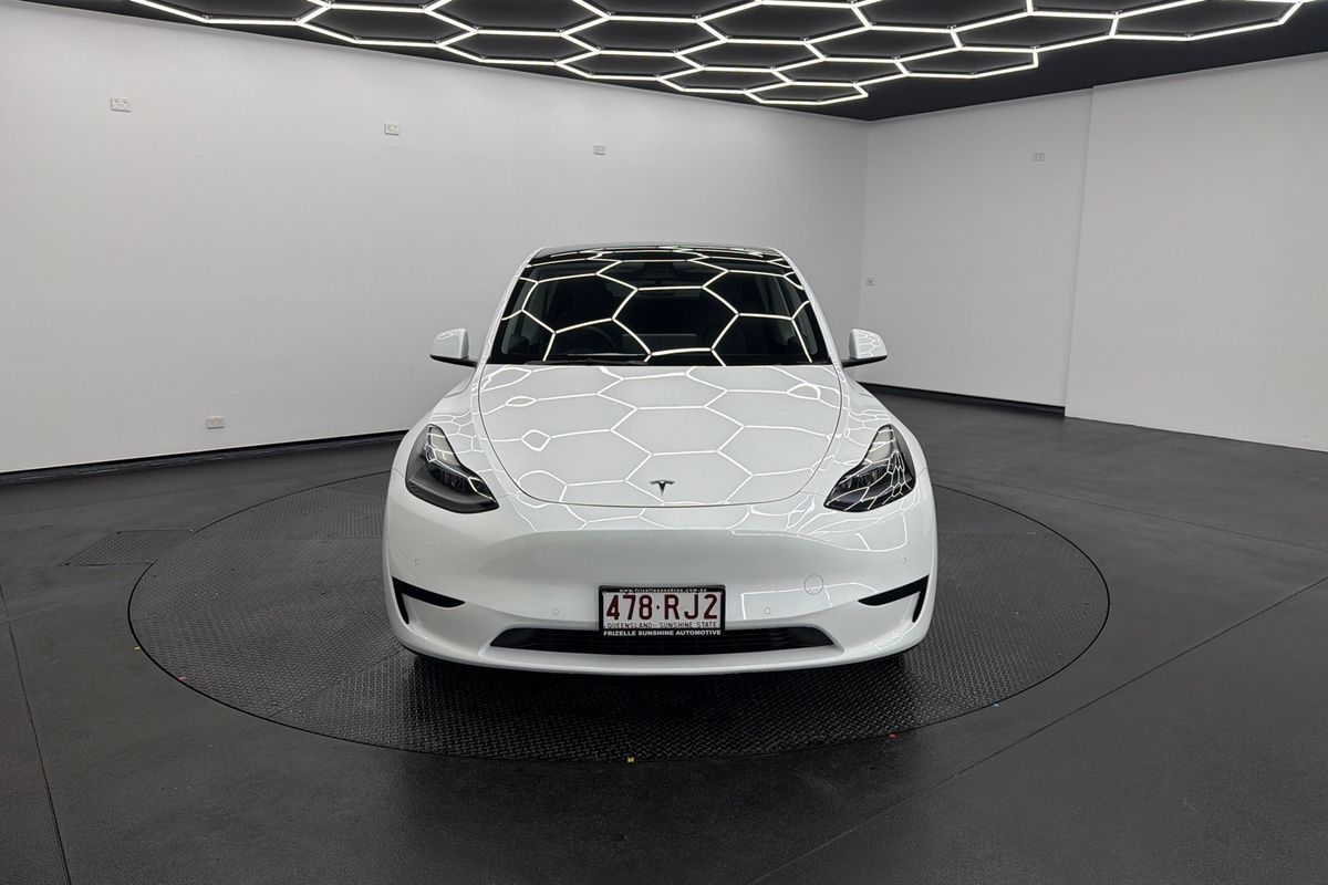 2023 Tesla Model Y Rear-Wheel Drive