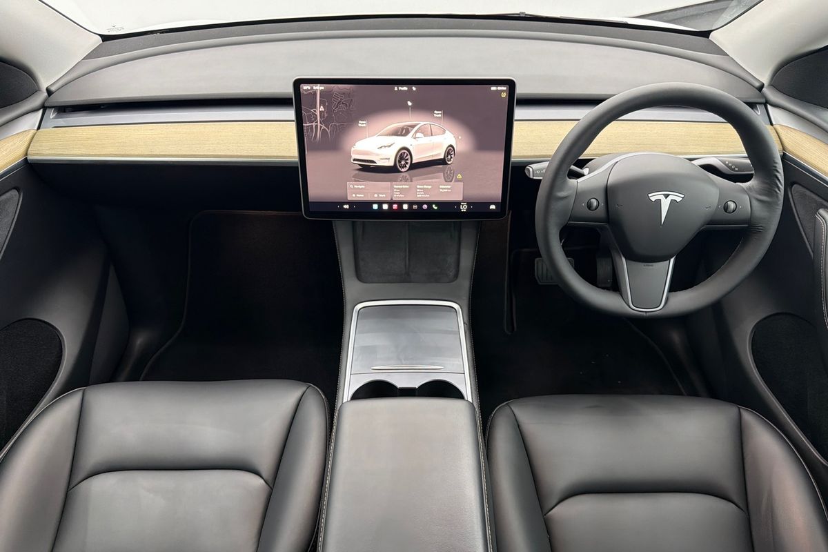2023 Tesla Model Y Rear-Wheel Drive