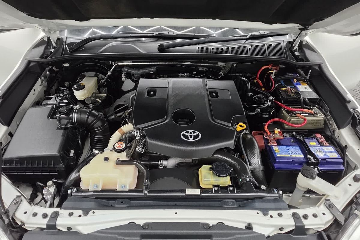 2019 Toyota Hilux SR5 GUN126R 4X4