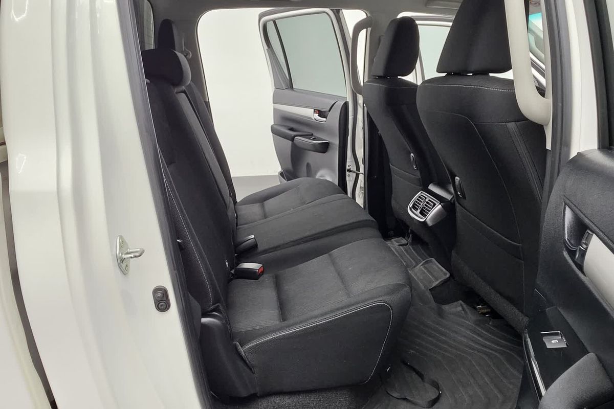 2019 Toyota Hilux SR5 GUN126R 4X4