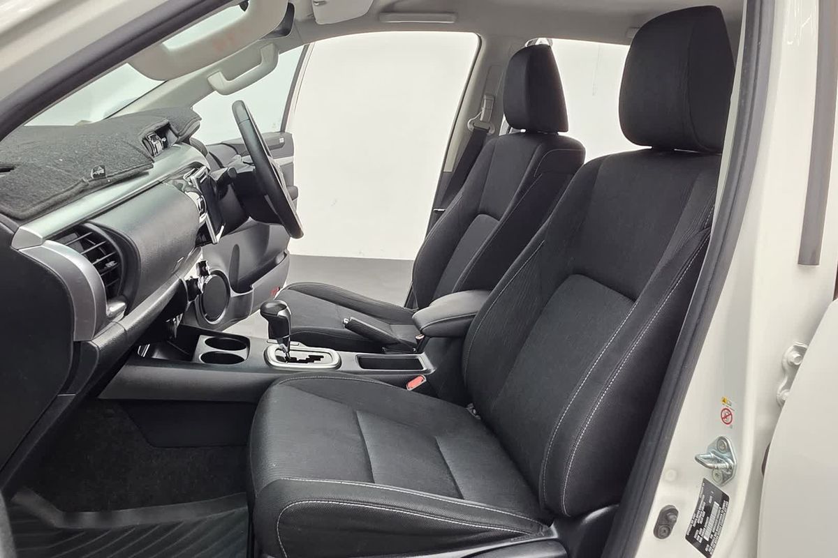 2019 Toyota Hilux SR5 GUN126R 4X4