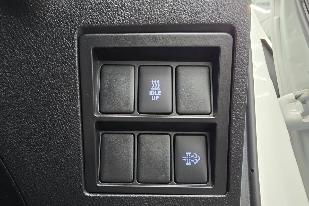 2019 Toyota Hilux SR5 GUN126R 4X4