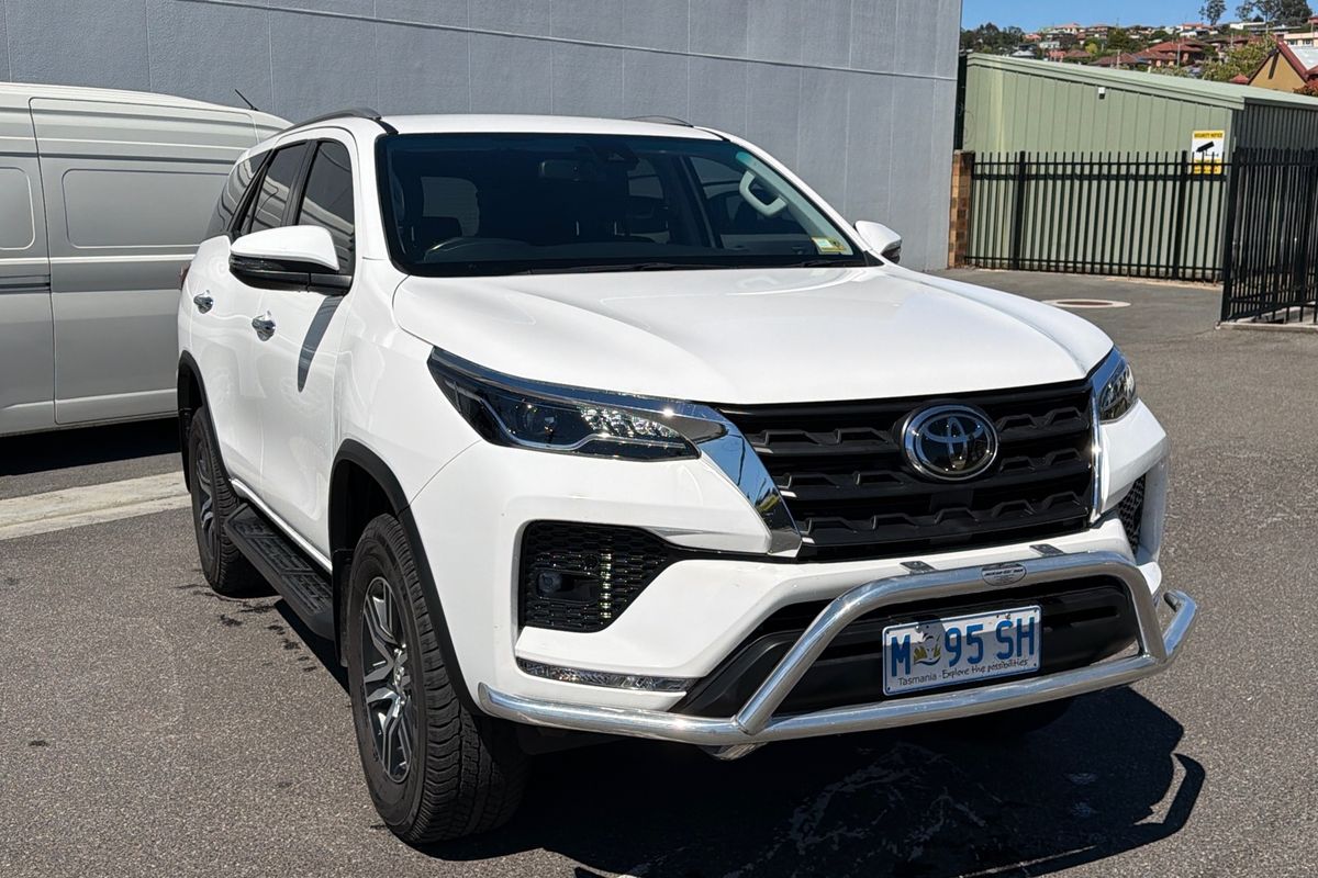 2025 Toyota Fortuner GXL GUN156R