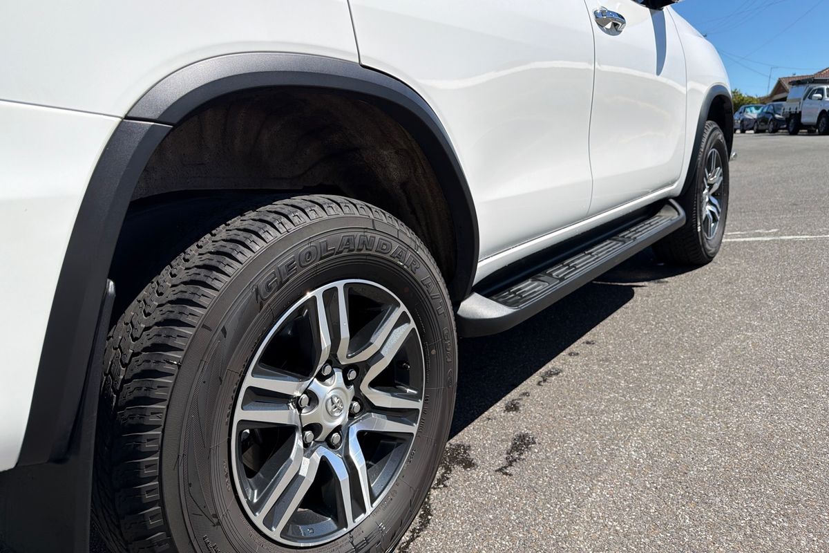 2025 Toyota Fortuner GXL GUN156R