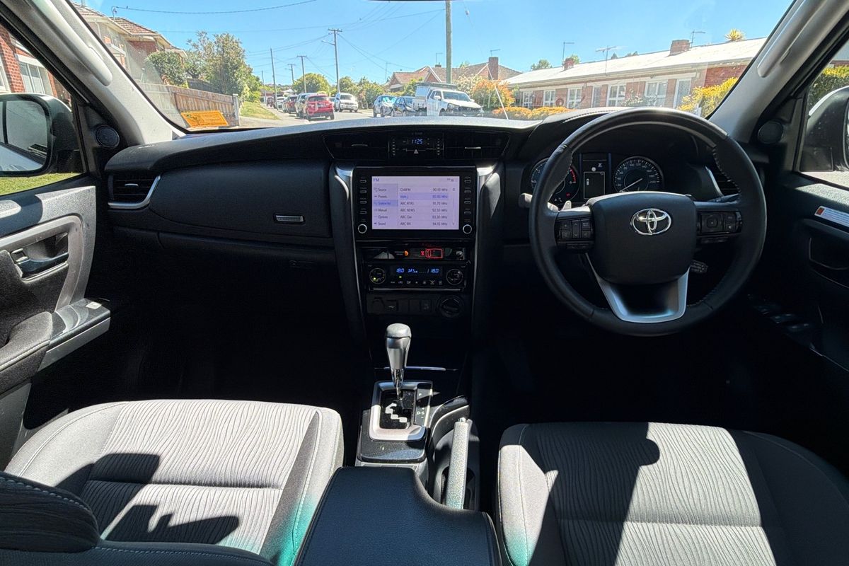 2025 Toyota Fortuner GXL GUN156R