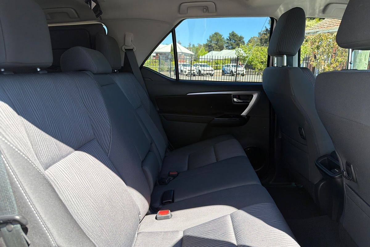 2025 Toyota Fortuner GXL GUN156R