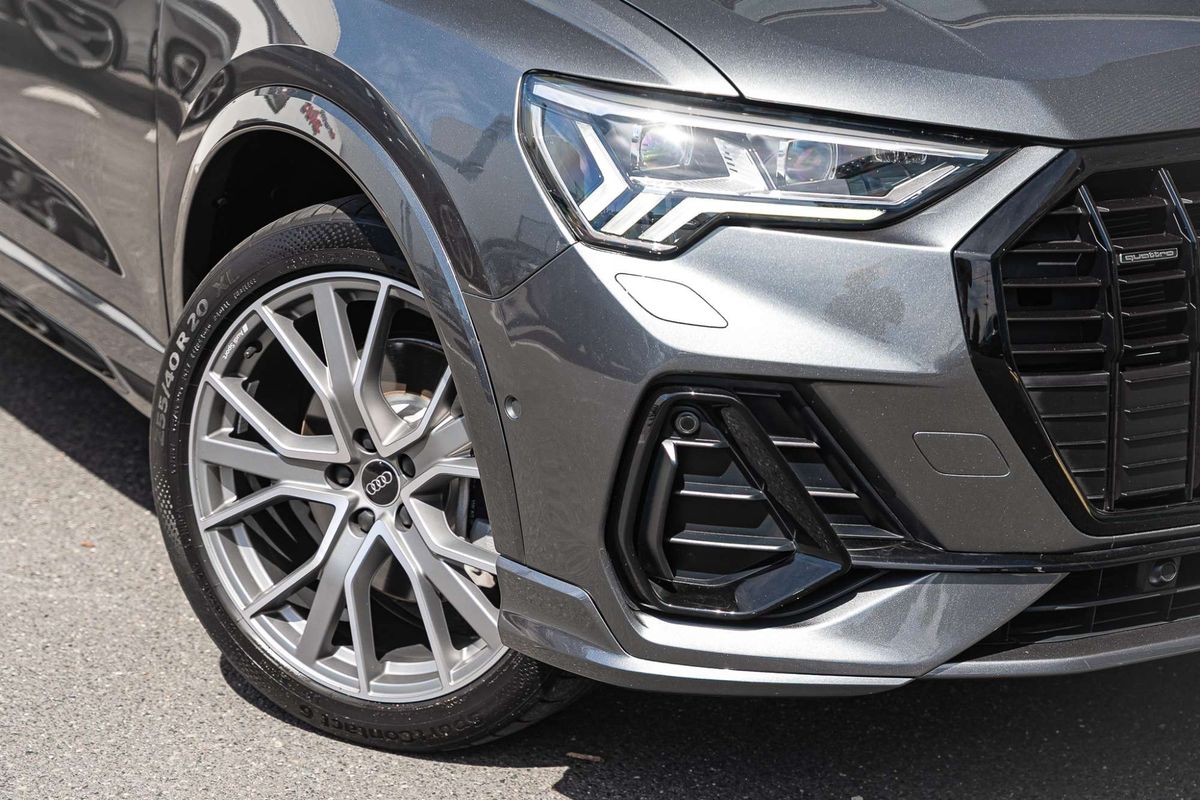 2024 Audi Q3 40 TFSI S line F3