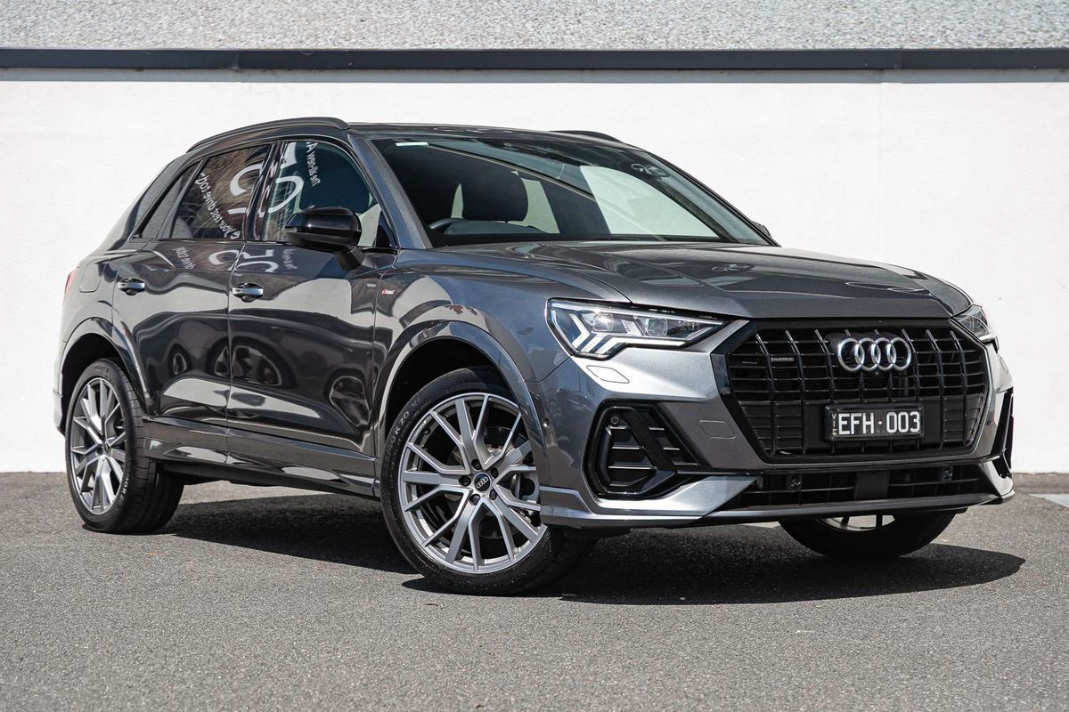 2024 Audi Q3 40 TFSI S line F3