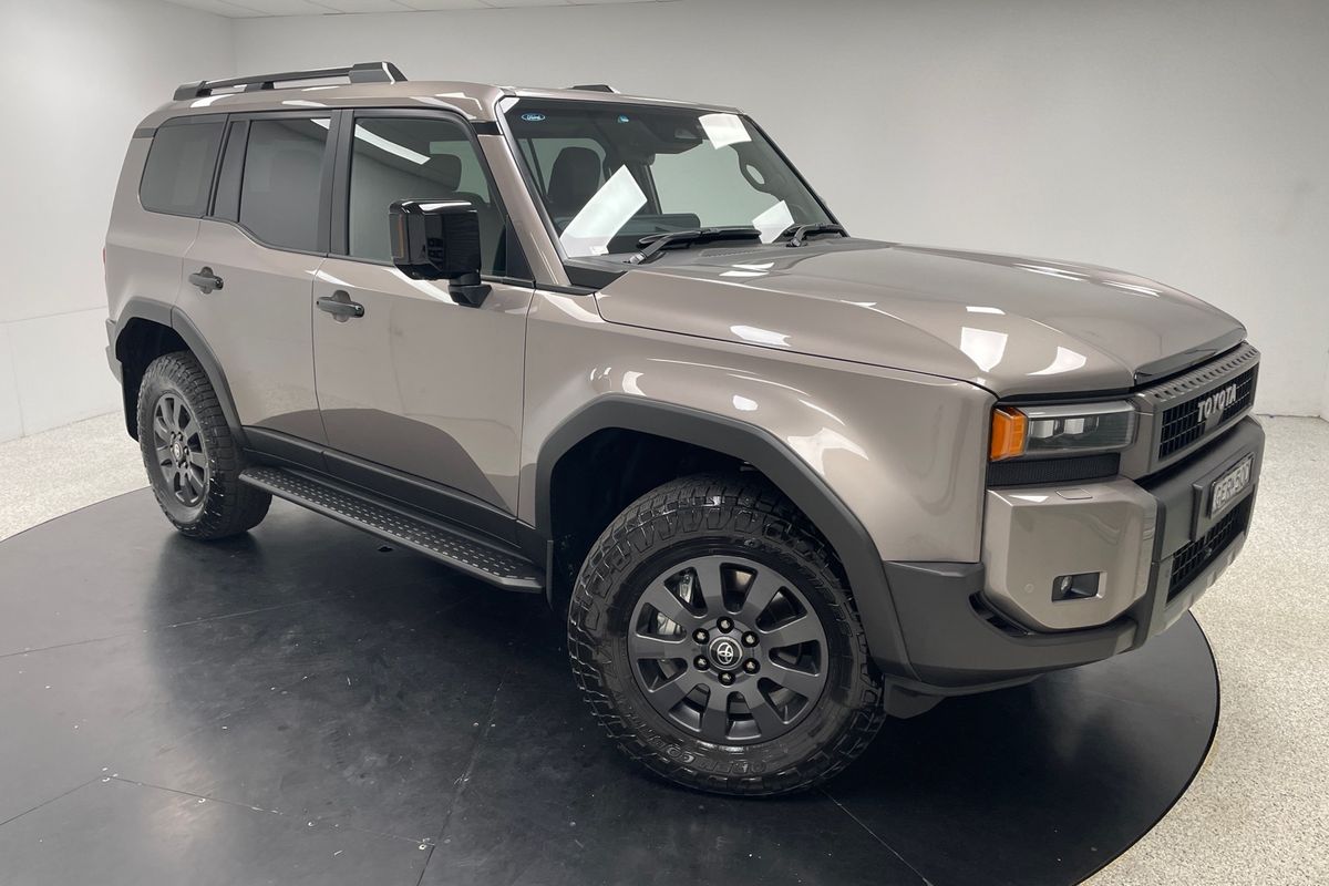 2025 Toyota Landcruiser Prado Altitude GDJ251R