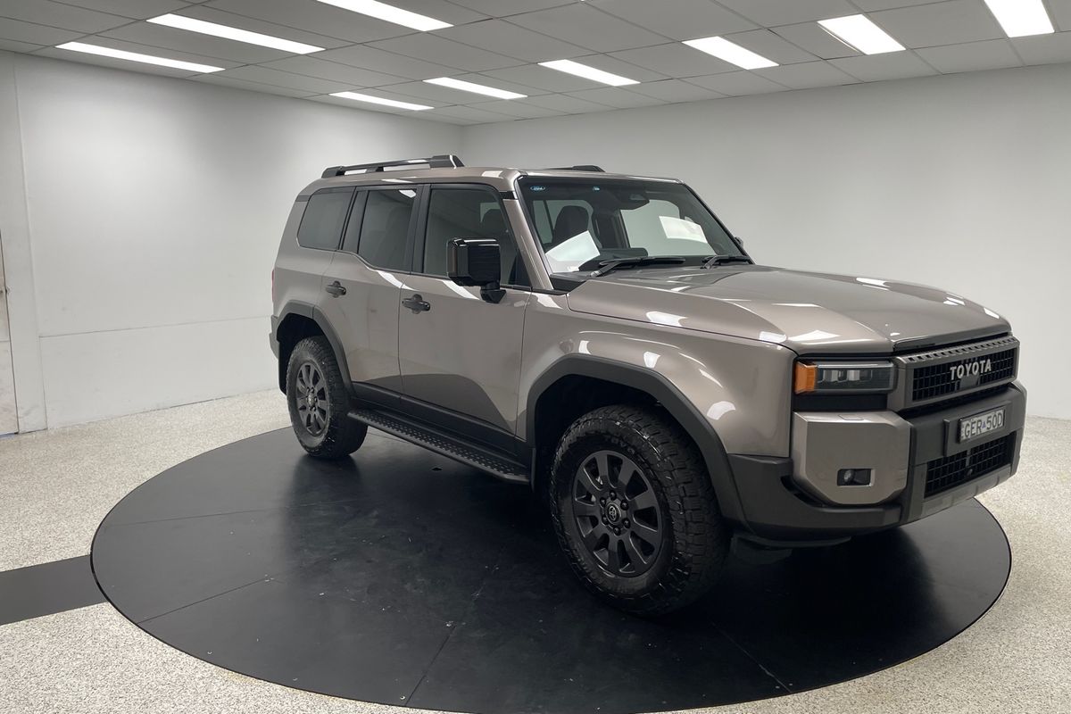 2025 Toyota Landcruiser Prado Altitude GDJ251R
