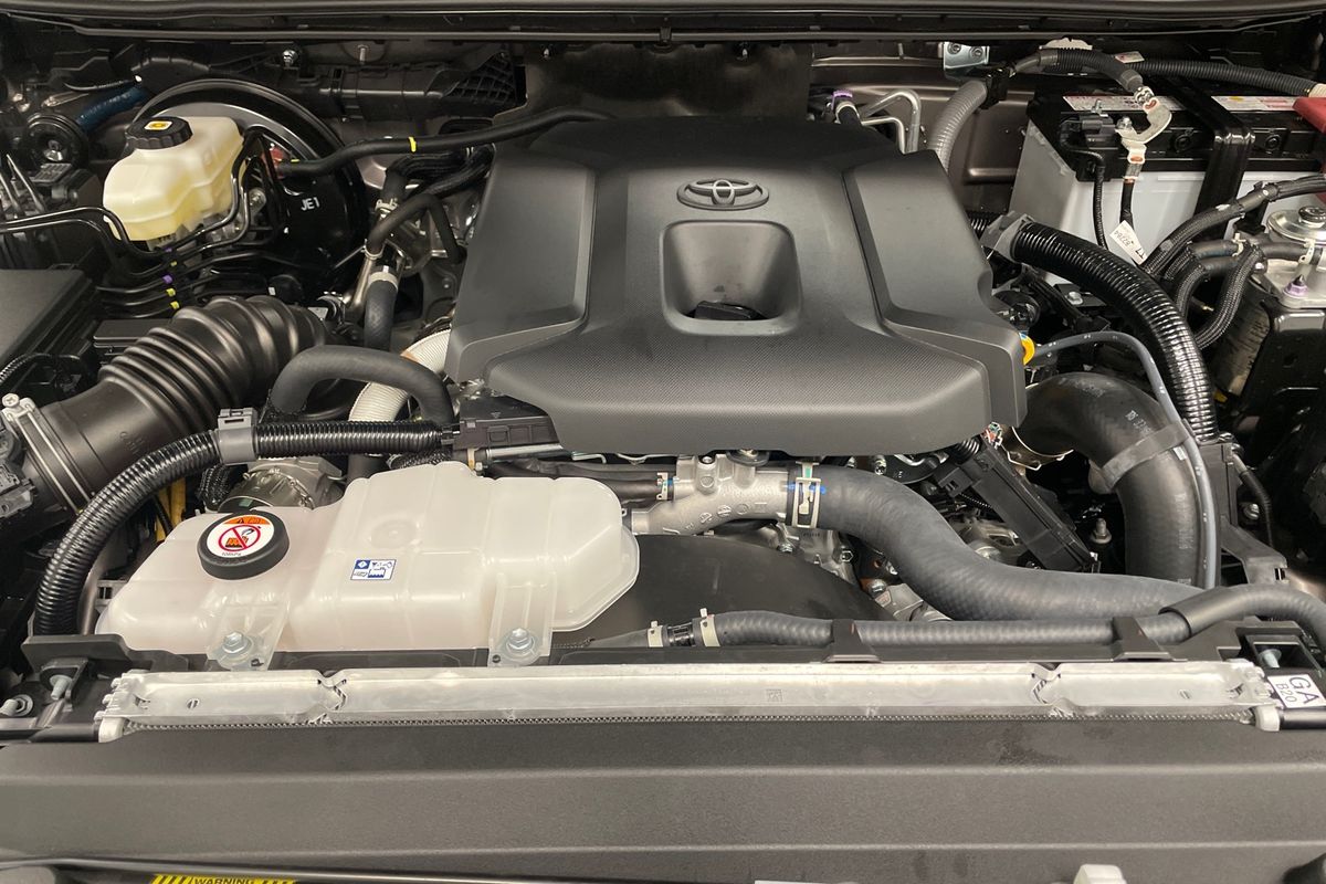 2025 Toyota Landcruiser Prado Altitude GDJ251R