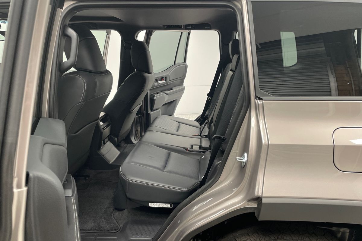 2025 Toyota Landcruiser Prado Altitude GDJ251R