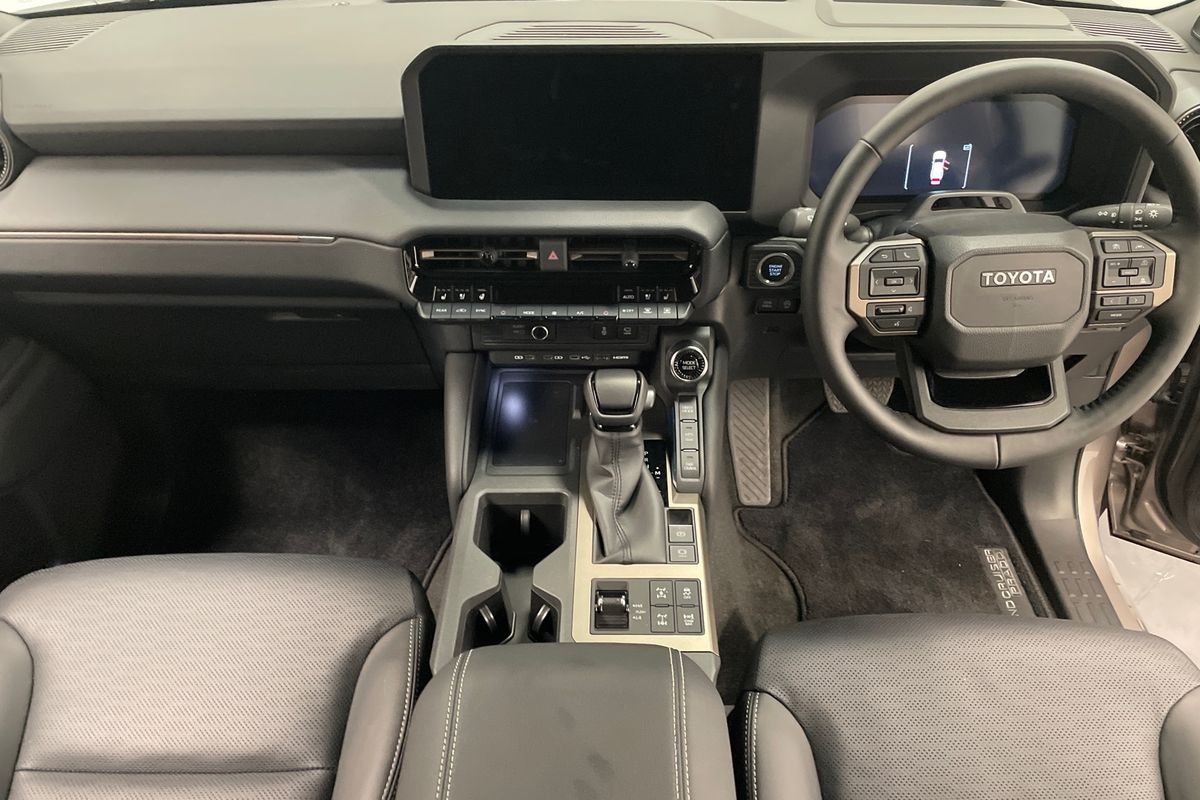 2025 Toyota Landcruiser Prado Altitude GDJ251R