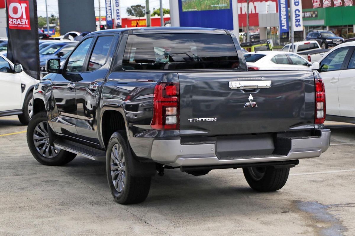 2025 Mitsubishi Triton GLS MV 4X4