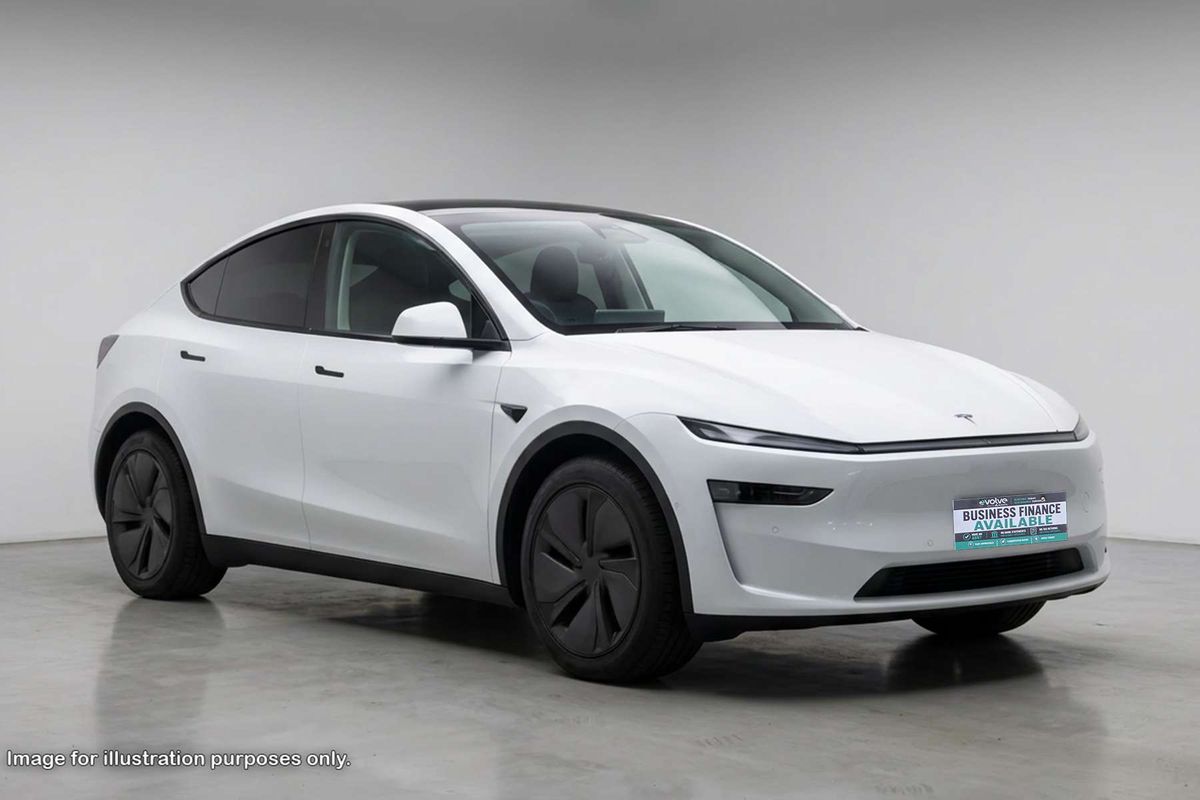 2026 Tesla Model Y Rear-Wheel Drive