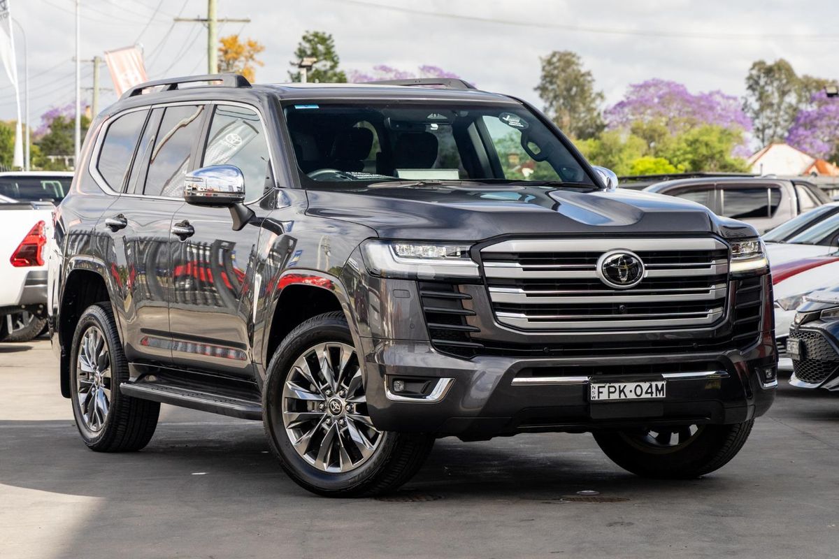 2025 Toyota Landcruiser Sahara ZX FJA300R