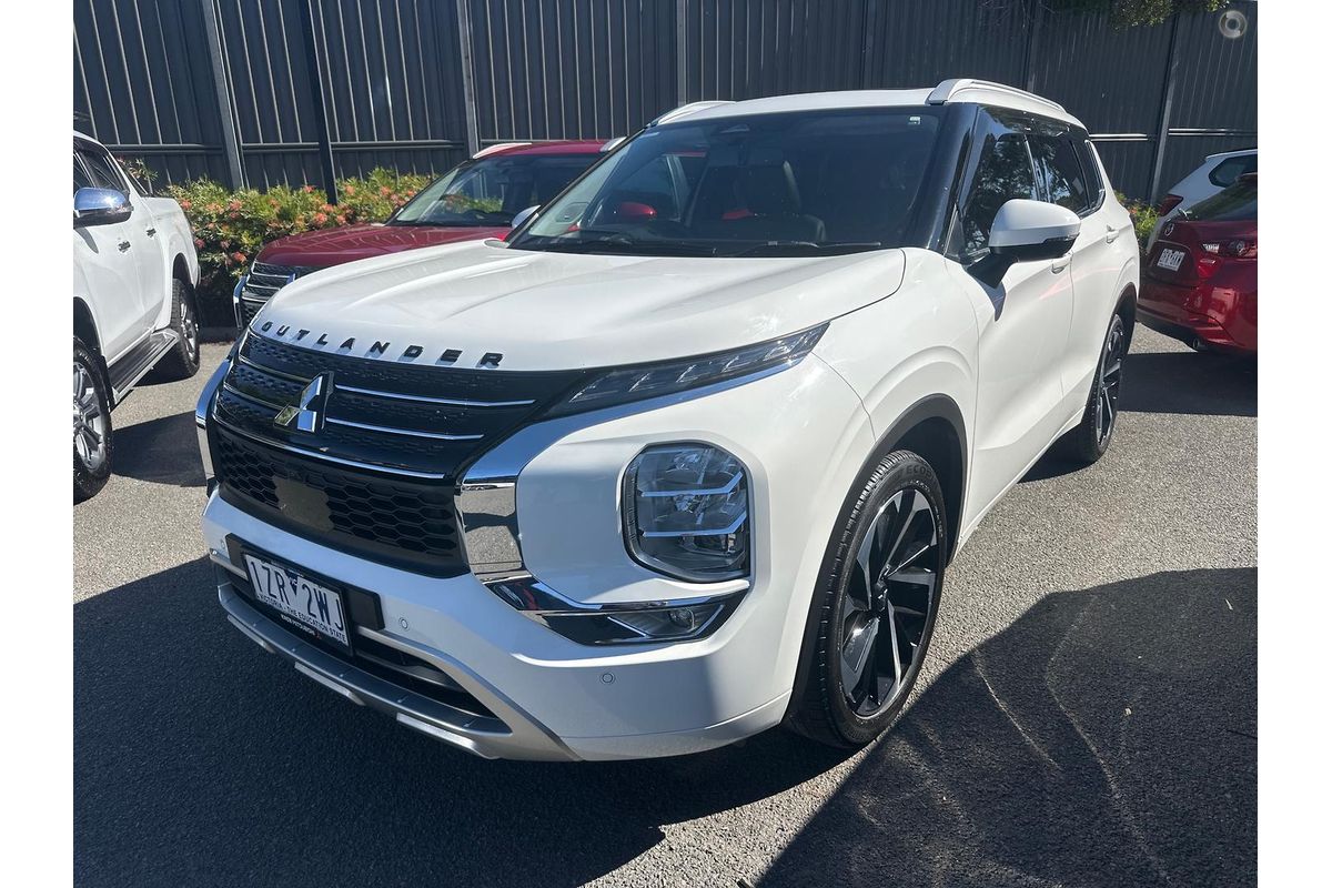 2023 Mitsubishi Outlander Exceed ZM